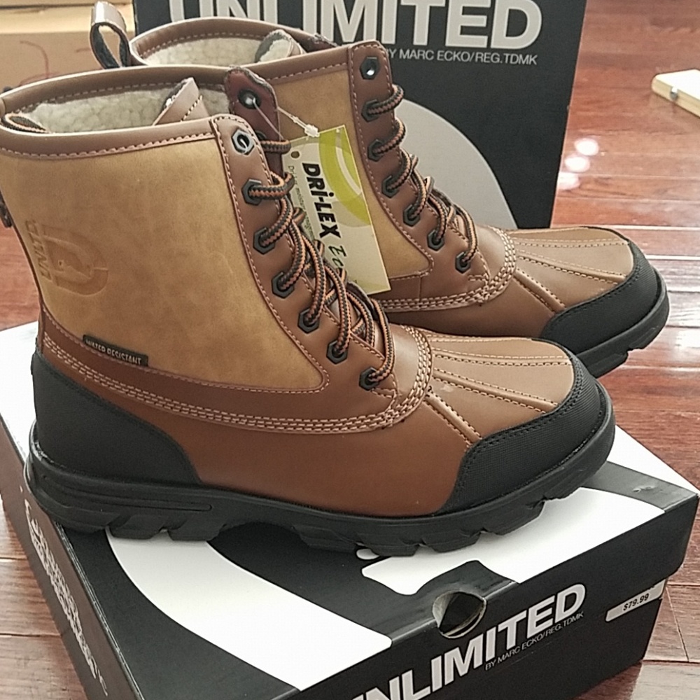 Ecko Unlimited brown boot